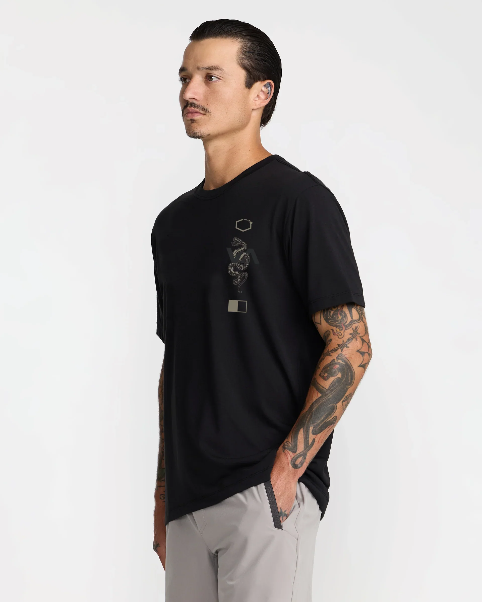 RVCA BARRON VENOM TEE - BLACK