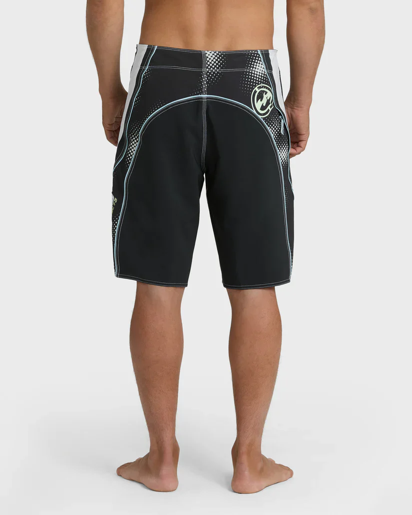 BILLABONG FLUID 2K PRO BOARDSHORT - BLACK - Image 2