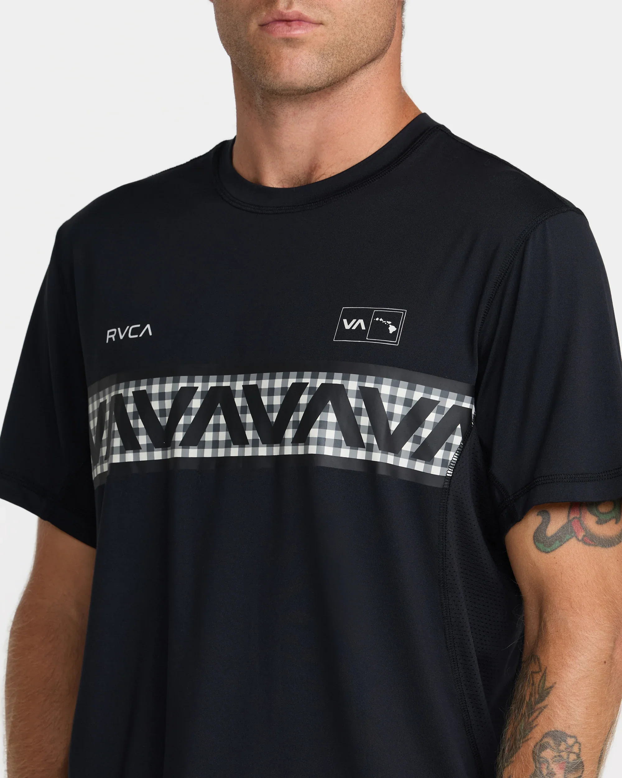 RVCA HAWAII SPORT VENT TEE - BLACK WHITE - Image 2