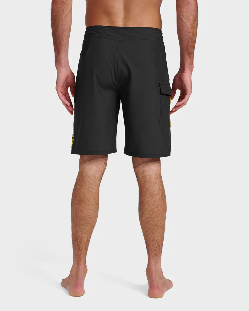 QUIKSILVER HI SIDEWIND 20" BOARDSHORT - BLACK - Image 3