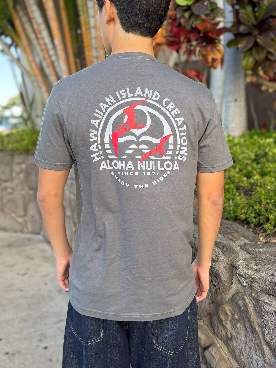 HIC IWA STAMP TEE - CHARCOAL