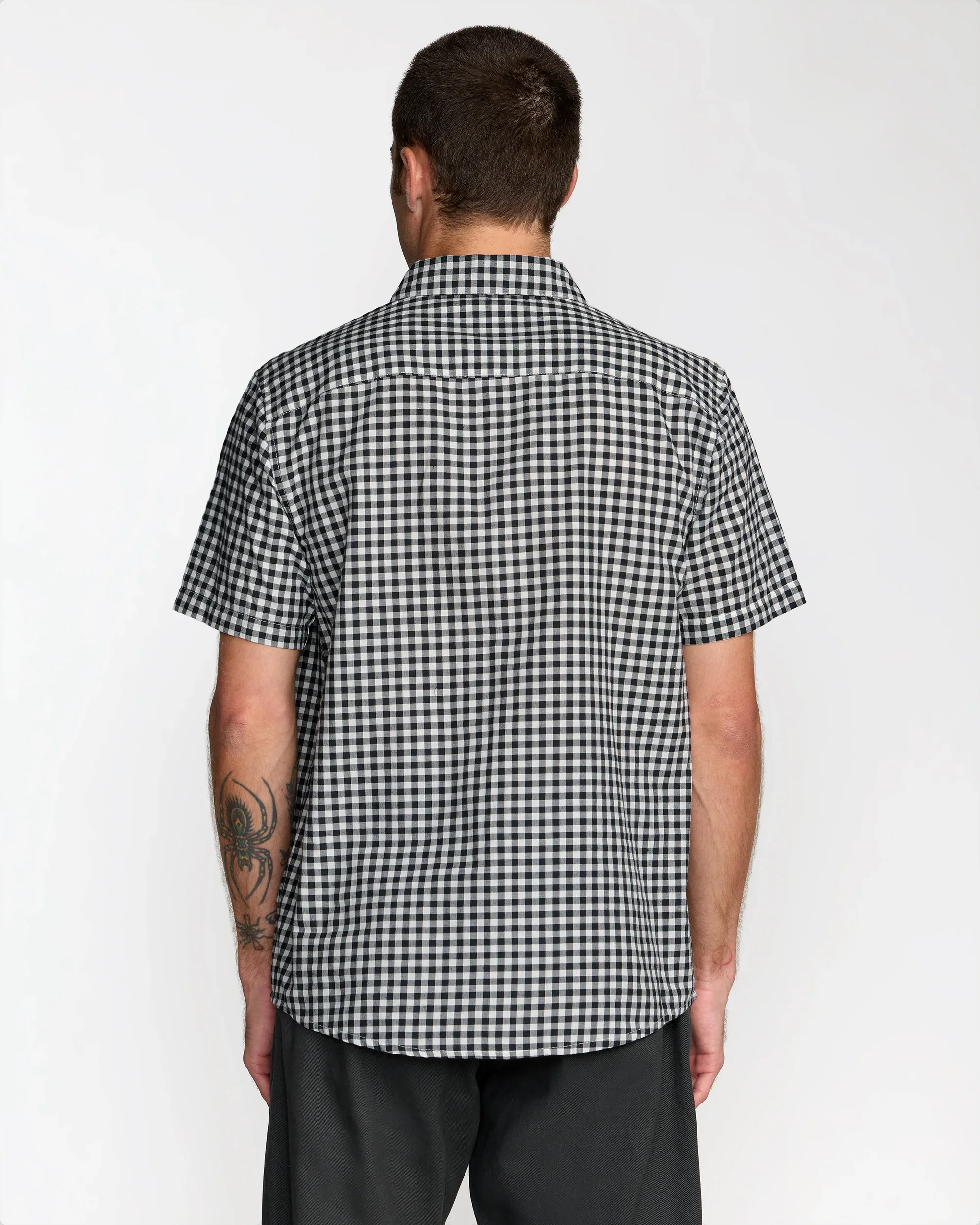 RVCA OVERSPRAY BUTTON DOWN WOVEN SHIRT - BLACK WHITE - Image 3