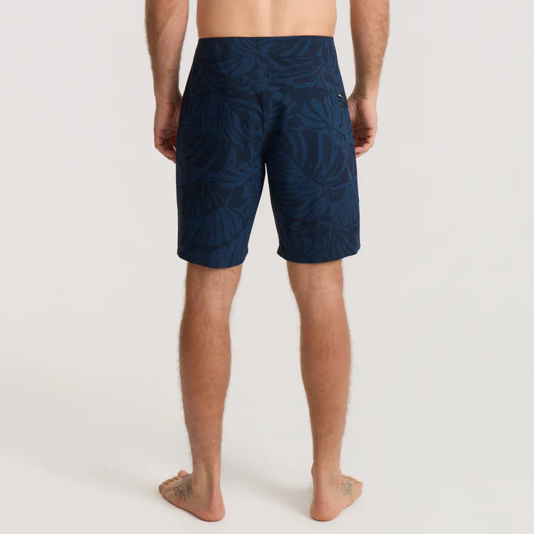 ROARK PASSAGE PRO BOARDSHORT - NAVY - Image 4
