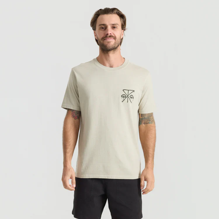 ROARK SAFECAMP TEE - FOSSIL (FSS) - Image 3