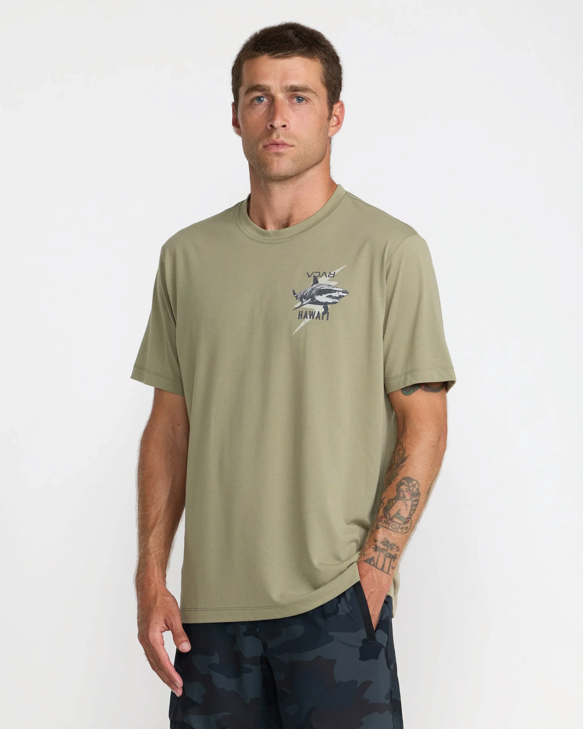 RVCA TIGER SHARK TEE - COVERT GREEN (CVG) - Image 2